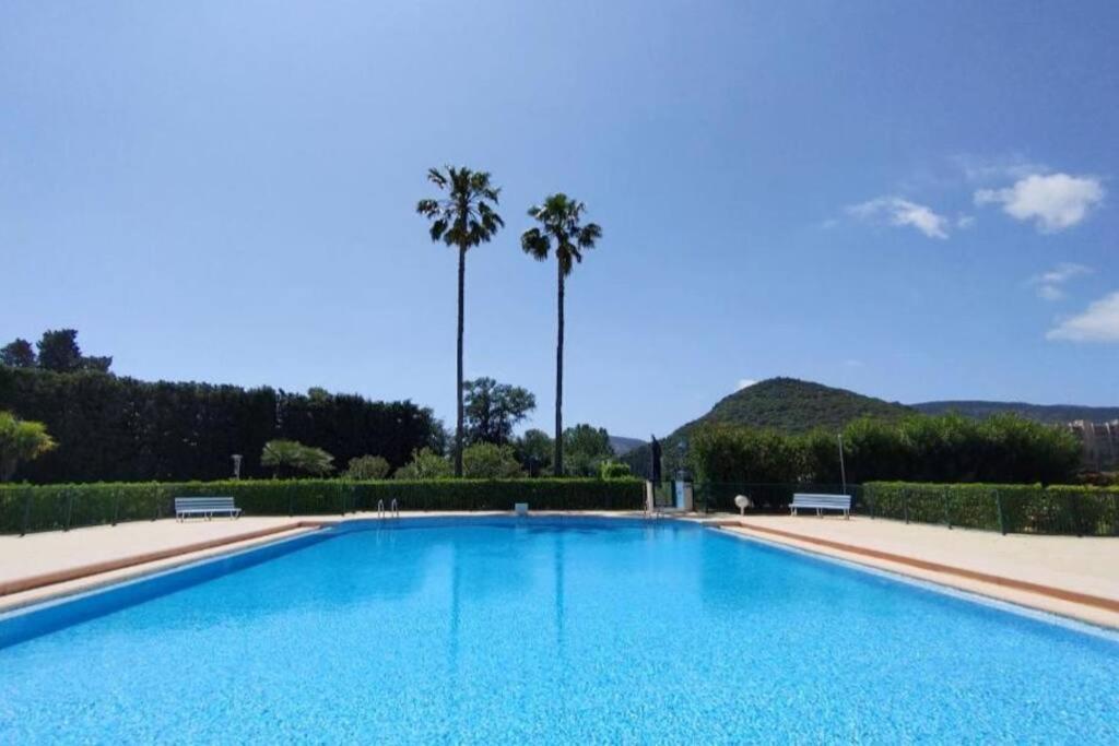 Ginkgo Studio - Piscine, Proche De La Mer, Golf, Wifi Mandelieu Eksteriør billede